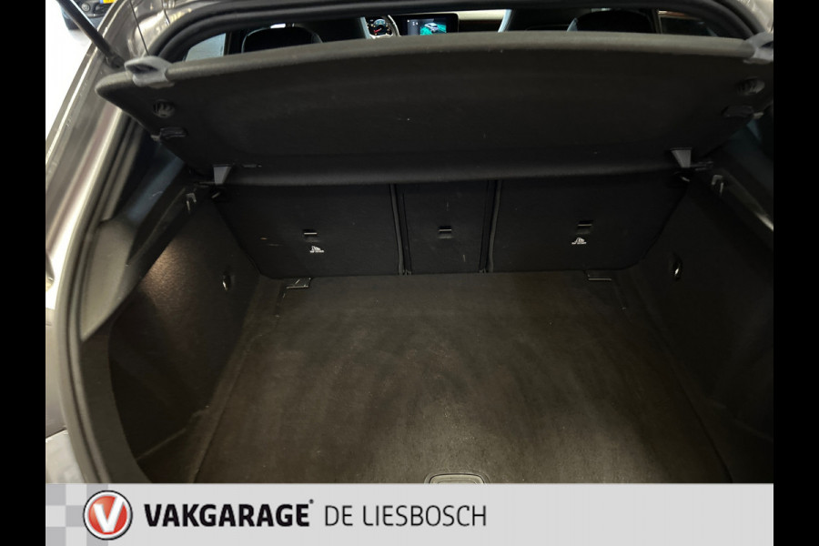 Mercedes-Benz A-Klasse 250 Premium Plus,AMG,PANO,stoelverw,widescreen,led,cruisec