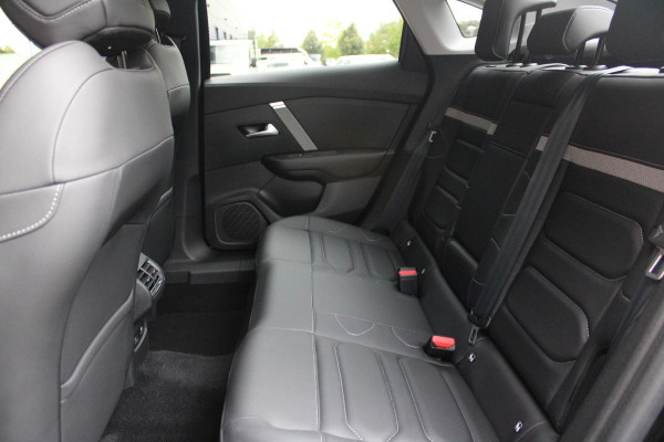 Citroën C4 X 1.2 130PK AUTOMAAT SHINE | LEDEREN BEKLEDING | MASSAGE STOELEN | STOEL/VOORRUIT/STUUR VERWARMING | ELEKTRISCH VERSTELBARE STOEL | DRAALOZE TELEFOONLADER | KEYLESS ENTRY/START | NAVIGATIE 10" TOUCHSCREEN | APPLE CARPLAY/ANDROID AUTO | ACHTERUITRIJ CAMERA | CLIMATE CONTROL | LICHTMETALEN VELGEN 18" | FULL LED KOPLAMPEN | HEAD UP DISPLAY | DODEHOEK BEWAKING |