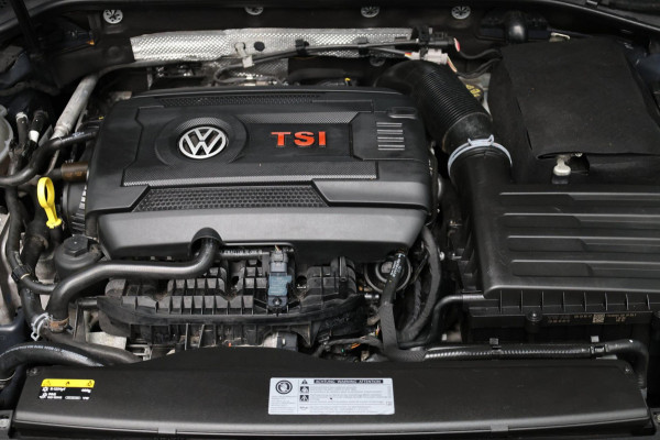 Volkswagen Golf 2.0 TSI GTI Performance LED/VIRTUAL/PANO/S.VERWARMING/19" LMV/PDC/ACC/ECC/12 MDN GARANTIE!