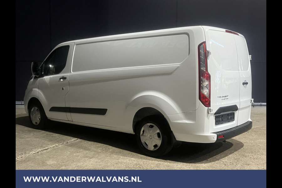 Ford Transit Custom 2.0 TDCI L2H1 Euro6 Airco | Camera | Apple Carplay | LED | Cruisecontrol Android Auto, 2800kg trekvermogen, Parkeersensoren, Verwarmde voorruit, Bijrijdersbank