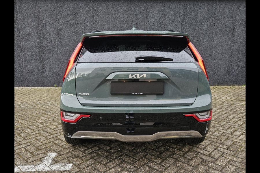 Kia Niro EV ExecutiveLine 64.8 kWh | Afneembare trekhaak | 7 jaar garantie | Snel leverbaar uit voorraad | Vehicle-2-Load (V2L) | Bekleding in premium lederlook | Harman Kardon Premium Sound System