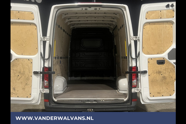 Volkswagen Crafter 2.0 TDI 141pk L3H3 L2H2 Euro6 Airco | Navigatie | 3000kg Trekhaak | Apple Carplay Android Auto, Cruisecontrol, Parkeersensoren, Bijrijdersbank