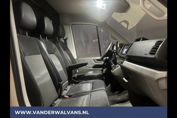 Volkswagen Crafter 2.0 TDI 141pk L3H3 L2H2 Euro6 Airco | Navigatie | 3000kg Trekhaak | Apple Carplay Android Auto, Cruisecontrol, Parkeersensoren, Bijrijdersbank