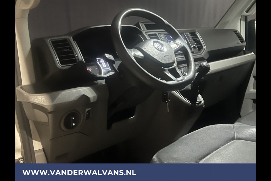 Volkswagen Crafter 2.0 TDI 141pk L3H3 L2H2 Euro6 Airco | Navigatie | 3000kg Trekhaak | Apple Carplay Android Auto, Cruisecontrol, Parkeersensoren, Bijrijdersbank