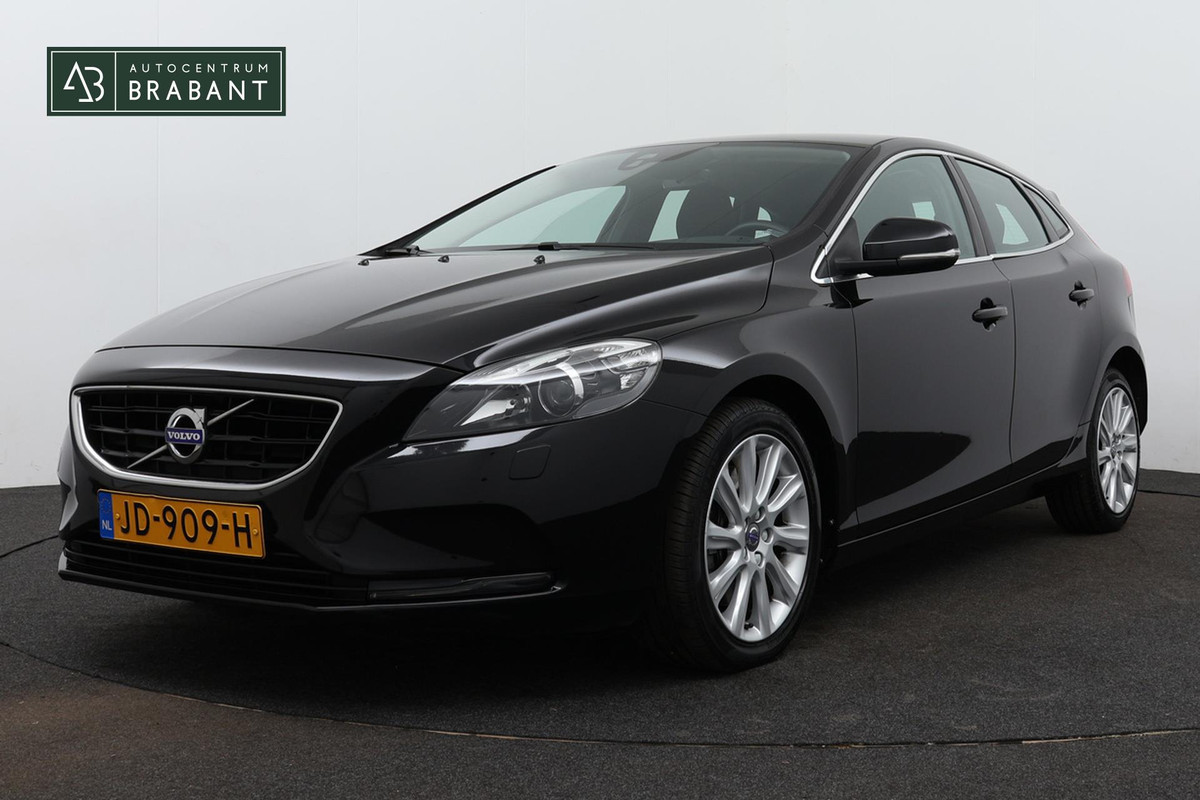 Volvo V40 1.5 T3 Nordic+(NL-auto, Dealer Onderhouden, Navi, StoelV, Cruise Con, Parkeersensoren,