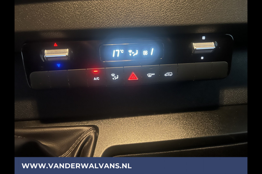 Mercedes-Benz Sprinter 316 CDI 164pk L3H2 Euro6 Airco | Camera | Navigatie | Apple Carplay | Oprijplaat Trekhaak, Android Auto, Cruisecontrol, Parkeersensoren, Chauffeursstoel, Stoelverwarming, Bijrijdersbank