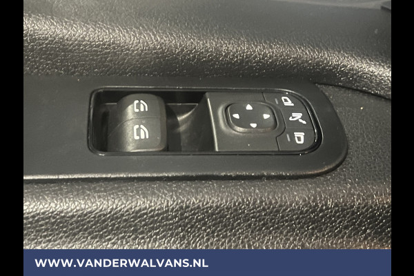 Mercedes-Benz Sprinter 316 CDI 164pk L3H2 Euro6 Airco | Camera | Navigatie | Apple Carplay | Oprijplaat Trekhaak, Android Auto, Cruisecontrol, Parkeersensoren, Chauffeursstoel, Stoelverwarming, Bijrijdersbank