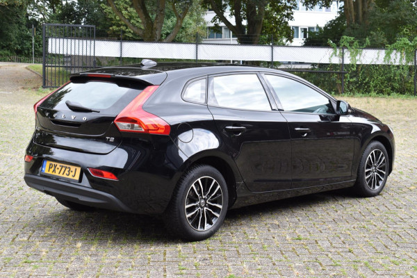 Volvo V40 2.0 T2 Nordic+ ACTIE !! ACTIE !! ACTIE Navi Pdc Dealer Onderhouden