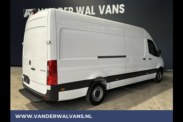 Mercedes-Benz Sprinter 317 CDI 170pk L3H2 Euro6 Airco | Camera | Apple Carplay | Cruisecontrol Android Auto, Parkeersensoren, Bijrijdersbank, Stoelverwarming, MBUX