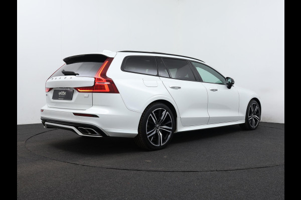 Volvo V60 2.0 T6 Recharge AWD R-Design | Panorama | Contour