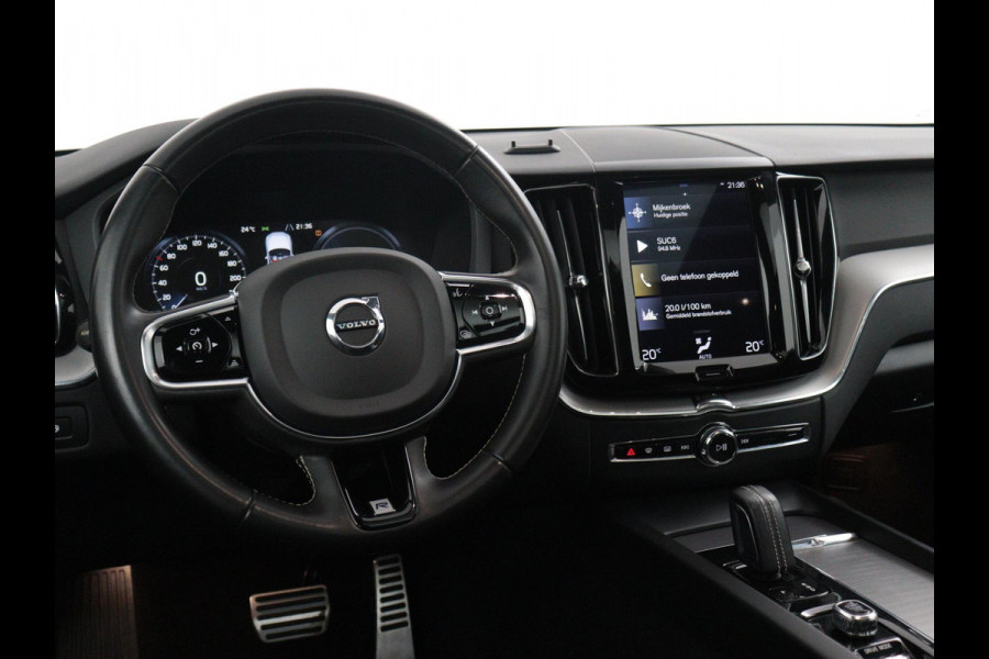 Volvo XC60 2.0 Recharge T8 AWD R-Design | Panorama | Camera |