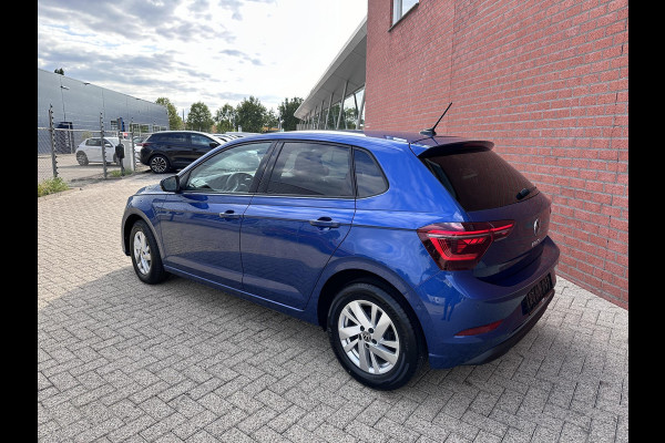 Volkswagen Polo 1.0 TSI 95pk DSG Style Navigatie Carplay Parkeersensoren VA Camera Blind Spot Assist Adaptive Cruise Control Stoelverwarming IQ Light Ledverlichting Getinte ramen Climate Control