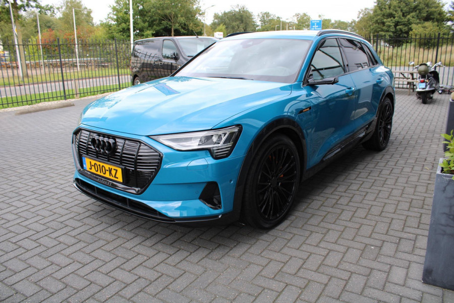 Audi e-tron 55 quattro advanced Pro Line Plus 95 kWh bomvol 22 inch pano ecc luxe