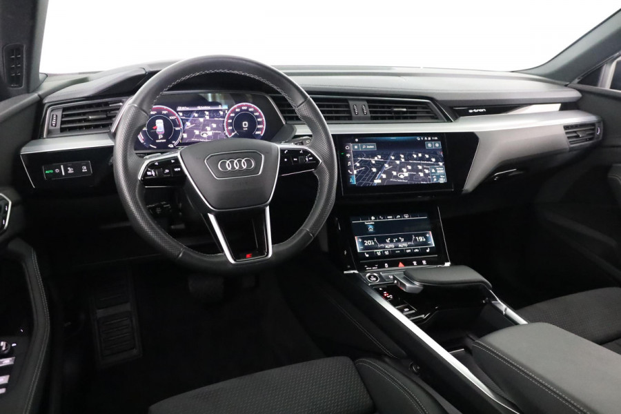 Audi e-tron 55 quattro S-Line 95 kWh 408 pk | Private lease vanaf € 874,- pm  Navigatie | Parkeersensoren | Achteruitrijcamera | LED koplampen | Lichtmetalen velgen 21" |