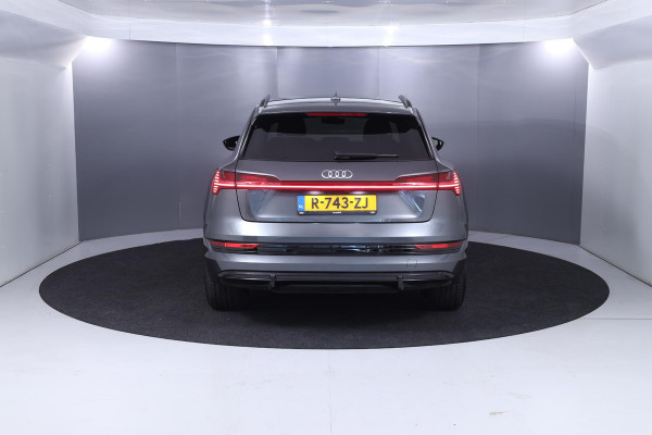 Audi e-tron 55 quattro S-Line 95 kWh 408 pk | Private lease vanaf € 874,- pm  Navigatie | Parkeersensoren | Achteruitrijcamera | LED koplampen | Lichtmetalen velgen 21" |