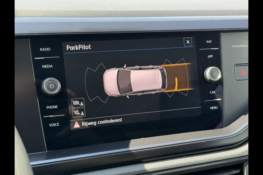 Volkswagen Polo 1.0 MPI Trendline Airco Carplay DAB Navigatie Cruise 4x Elektrische ramen 4 Seizoenen banden