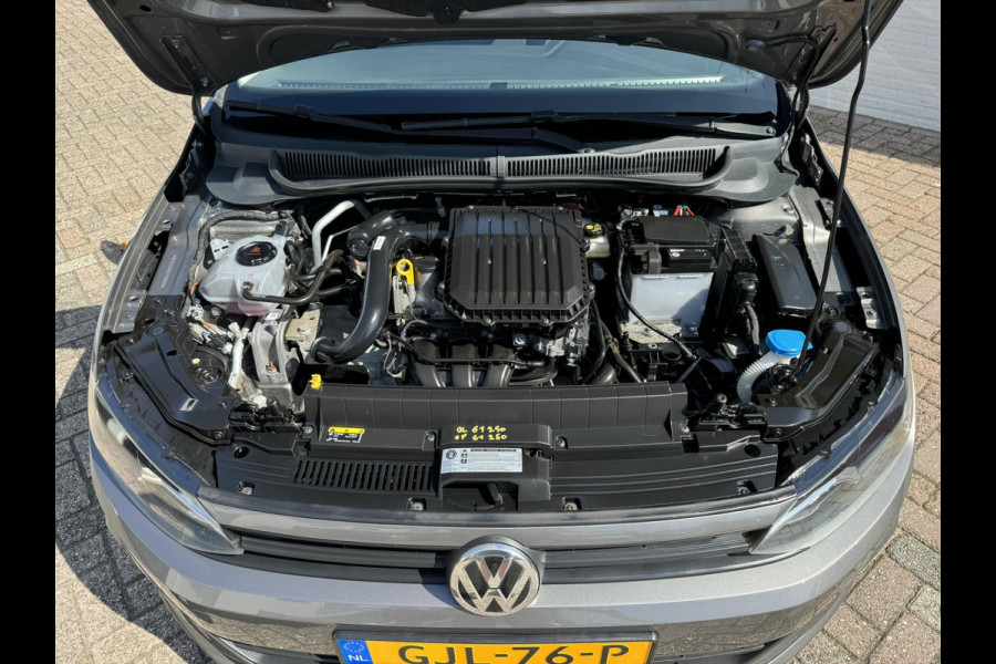 Volkswagen Polo 1.0 MPI Trendline Airco Carplay DAB Navigatie Cruise 4x Elektrische ramen 4 Seizoenen banden