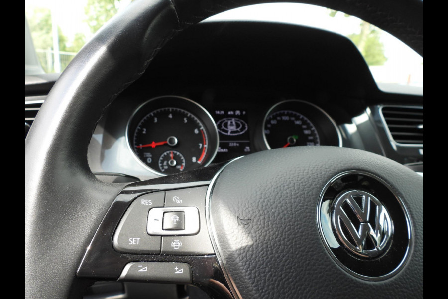 Volkswagen GOLF Variant 1.0 TSI Aut. Comfortline Business NAVI/CLIMA/ADAPT.CRUISE/16"LMV!