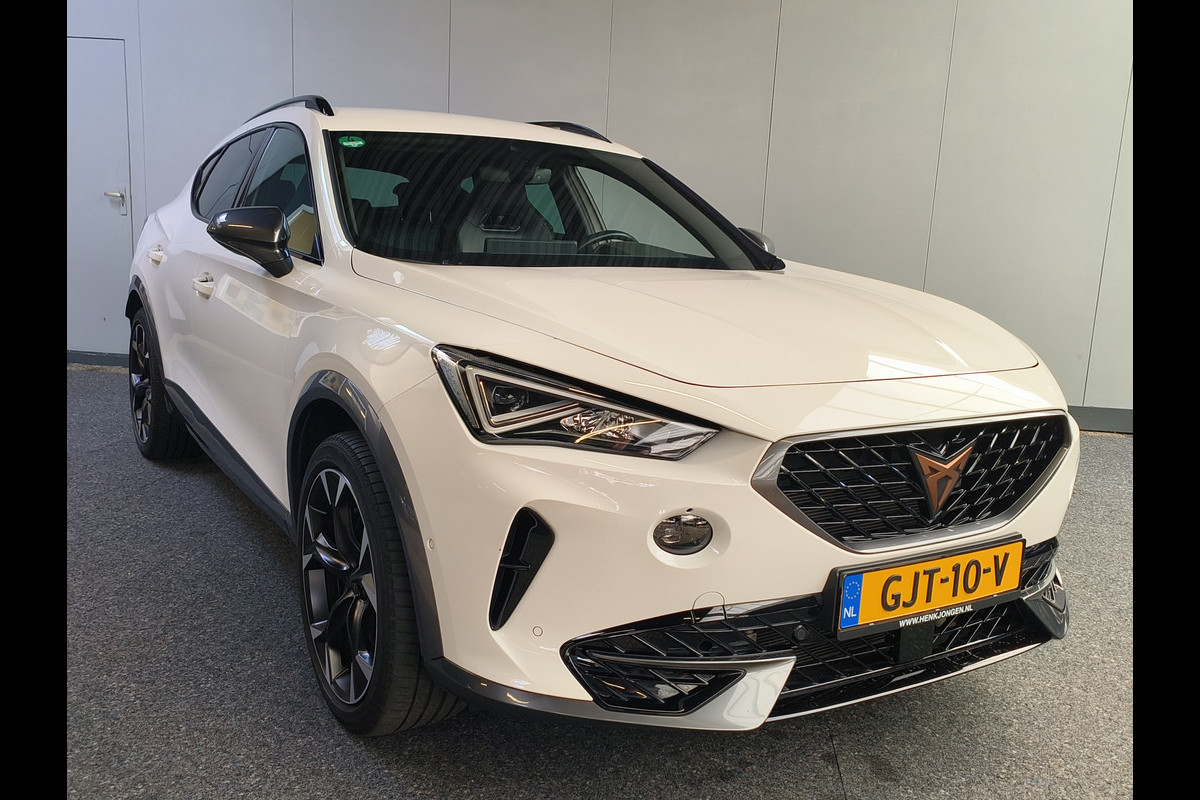 CUPRA Formentor 1.4 e-Hybrid Performance DSG6 245PK  uit 2022 Rijklaar + 12 maanden Bovag-garantie Henk Jongen Auto's in Helmond,  al 50 jaar service zoals 't hoort!