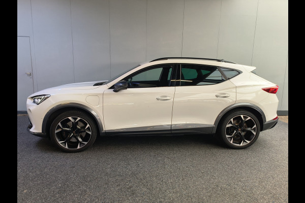 CUPRA Formentor 1.4 e-Hybrid Performance DSG6 245PK  uit 2022 Rijklaar + 12 maanden Bovag-garantie Henk Jongen Auto's in Helmond,  al 50 jaar service zoals 't hoort!