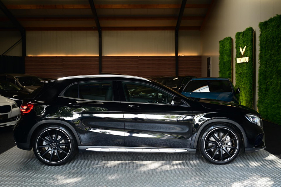 Mercedes-Benz GLA 45 AMG 4Matic - Panoramadak - Achteruitrijcamera - CarPlay - Parkeerassistent -