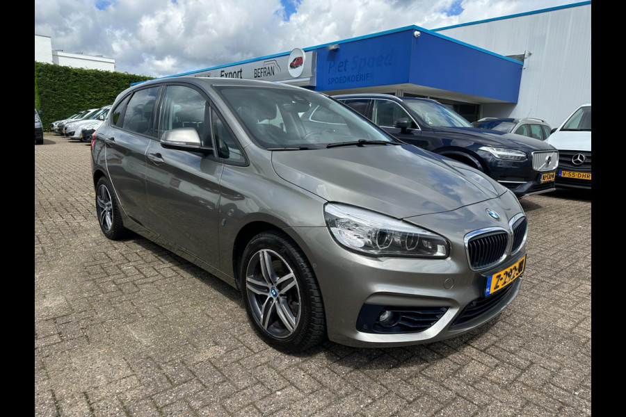 BMW 2 Serie Active Tourer 225xe iPerformance Navigatie/ Panoramadak