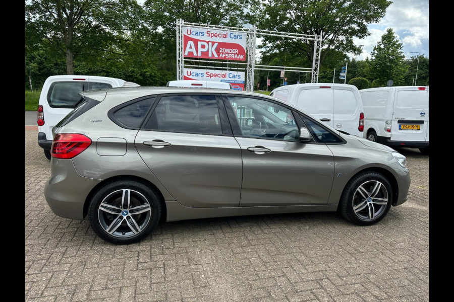 BMW 2 Serie Active Tourer 225xe iPerformance Navigatie/ Panoramadak