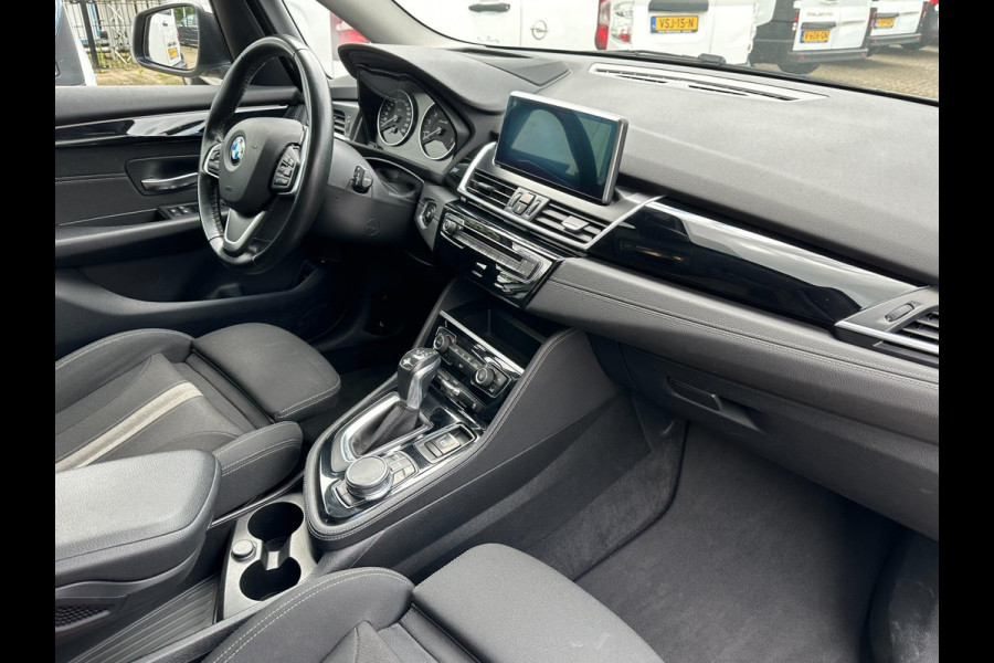 BMW 2 Serie Active Tourer 225xe iPerformance Navigatie/ Panoramadak