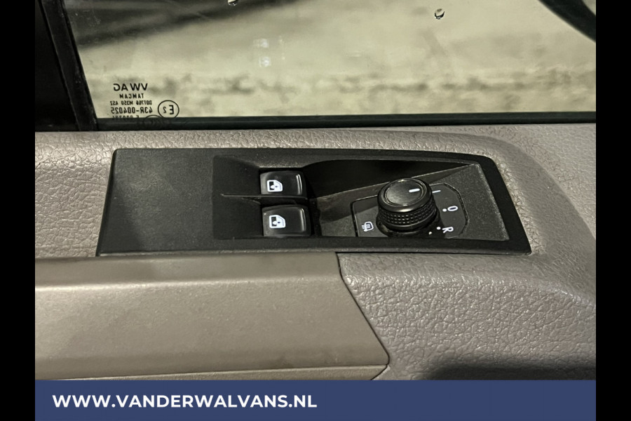 Volkswagen Crafter 2.0 TDI 141pk L3H3 L2H2 Euro6 Airco | Camera | Apple Carplay | Cruisecontrol Android Auto, Parkeersensoren, Bijrijdersbank