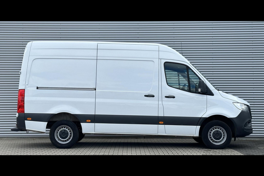 Mercedes-Benz Sprinter 317 CDI L2H2 RWD