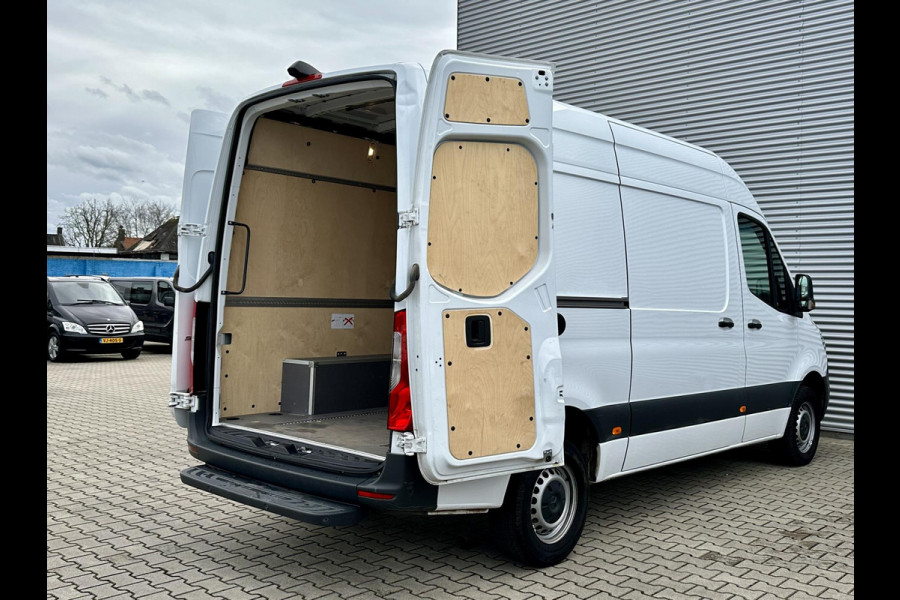 Mercedes-Benz Sprinter 317 CDI L2H2 RWD