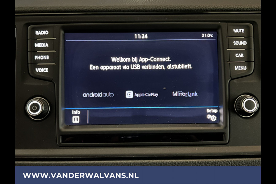 Volkswagen Crafter 2.0 TDI 141pk L3H3 L2H2 Euro6 Airco | Camera | Apple Carplay | Cruisecontrol Parkeersensoren, Android Auto, Chauffeursstoel, Bijrijdersbank