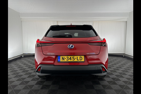 Lexus UX 250h Preference Line Aut. *ADAPTIVE-CRUISE | MICROFIBRE | FULL-LED | BLIND-SPOT | KEYLESS | APPLE-CARPLAY | CAMERA | DAB+ | ECC | PDC | COMFORT-SEATS | 18''ALU*