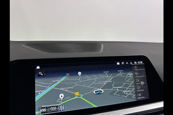 BMW 3 Serie Touring 320e M Sport Plug In Hybrid Dealer O.H | Alcantara Sportstoelen | Stuur / Stoelverwarming | LED | Apple Carplay | DAB | Live Cockpit |