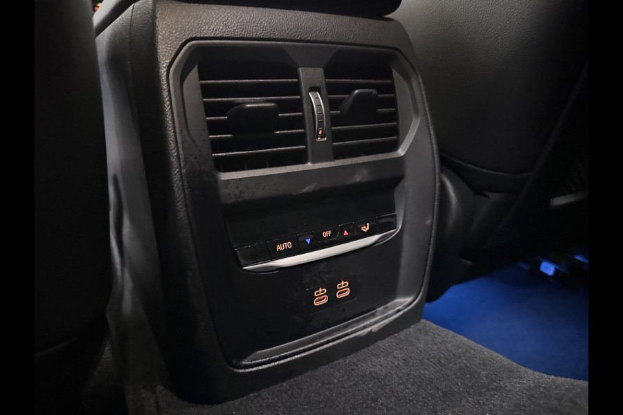 BMW 3 Serie Touring 320e M Sport Plug In Hybrid Dealer O.H | Alcantara Sportstoelen | Stuur / Stoelverwarming | LED | Apple Carplay | DAB | Live Cockpit |