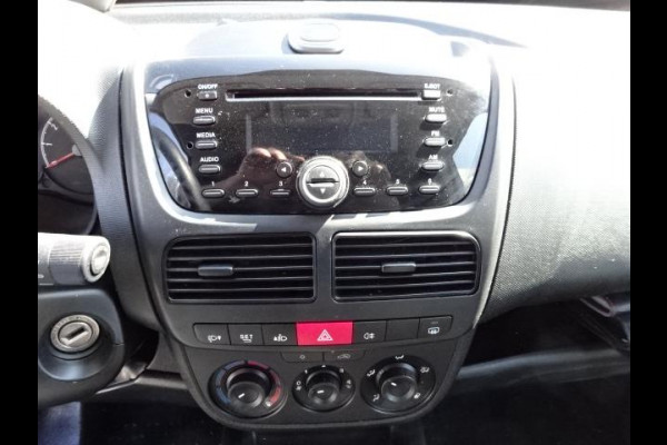 Opel Combo 1.6 CDTi L2H1 EURO 6 AIRCO 105 PK CRUISE CONTROL VERLENGD