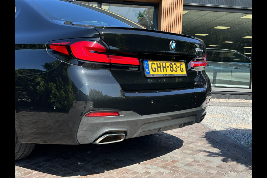 BMW 5 Serie 530e Executive M Pakket Cruise Clima DAB+LED Harman/Kardon 18''LM