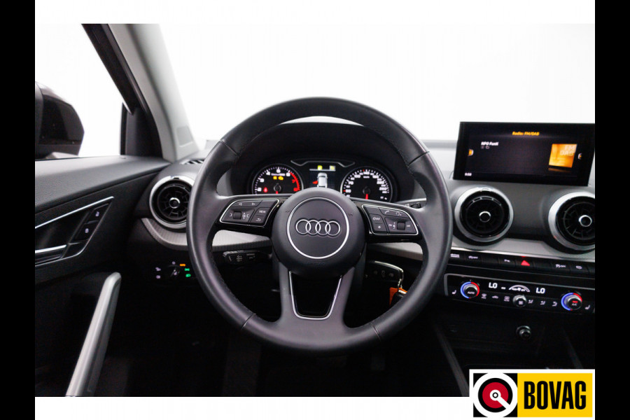 Audi Q2 35 TFSI S-Line Edition 150 PK Leer, Camera, 19" velgen, Adaptieve Cruise, PDC V+A