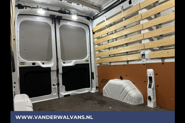 Ford Transit 2.0 TDCI L2H2 Euro6 Airco | Navigatie | Apple Carplay | 2450kg Trekhaak | Cruisecontrol Android Auto, LED, Parkeersensoren, Bijrijdersbank