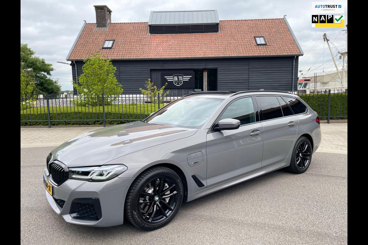 BMW 5 Serie Touring 530e Edition-Plus M Sport Panodak Laserled HUD Harman Kardon 360"Camera