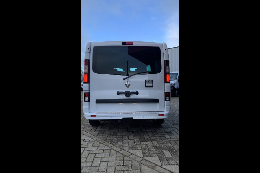 Renault Trafic Exclusive T30 2.0 dCi 170 PK L2H1 Automaat, Achterklep, 17 inch velgen, Apple carplay