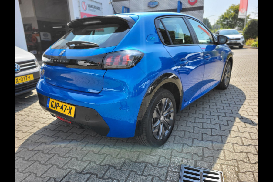 Peugeot e-208 EV Active Pack 50 kWh 3-FASE Warmtepomp (RIJKLAAR/BOVAG), Prijs is na € 2.000,- mogelijke subsidie