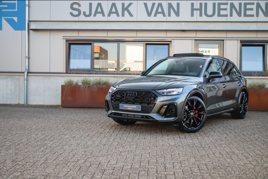 Audi Q5 55 TFSI e Quattro Competition S Edition S-Line 367pk Automaat|Luchtvering|Panoramadak|Virtual Cockpit|OLED Matrix|Trekhaak