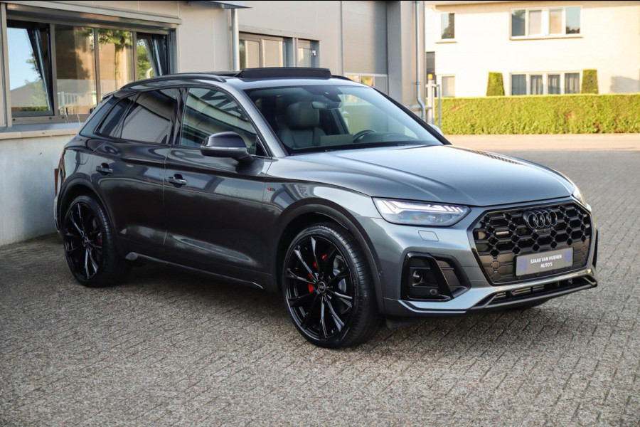 Audi Q5 55 TFSI e Quattro Competition S Edition S-Line 367pk Automaat|Luchtvering|Panoramadak|Virtual Cockpit|OLED Matrix|Trekhaak