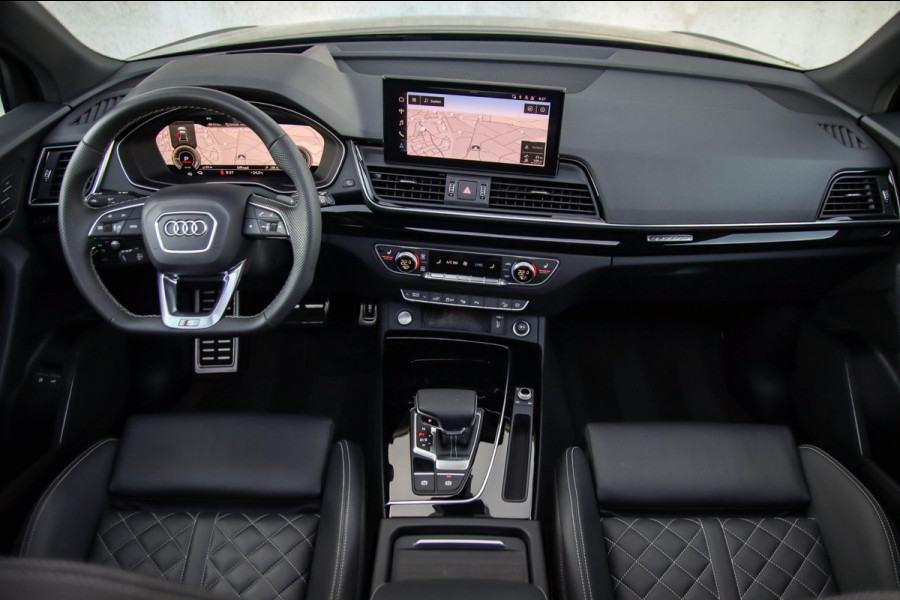 Audi Q5 55 TFSI e Quattro Competition S Edition S-Line 367pk Automaat|Luchtvering|Panoramadak|Virtual Cockpit|OLED Matrix|Trekhaak