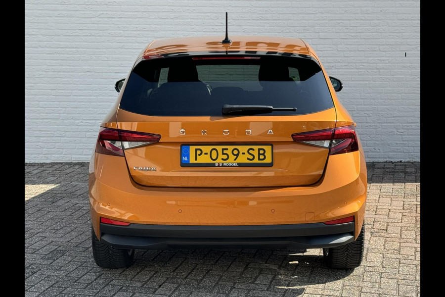 Škoda Fabia 1.0 TSI Ambition Carplay DAB Adaptive cruise Pdc voor en achter Lane assist