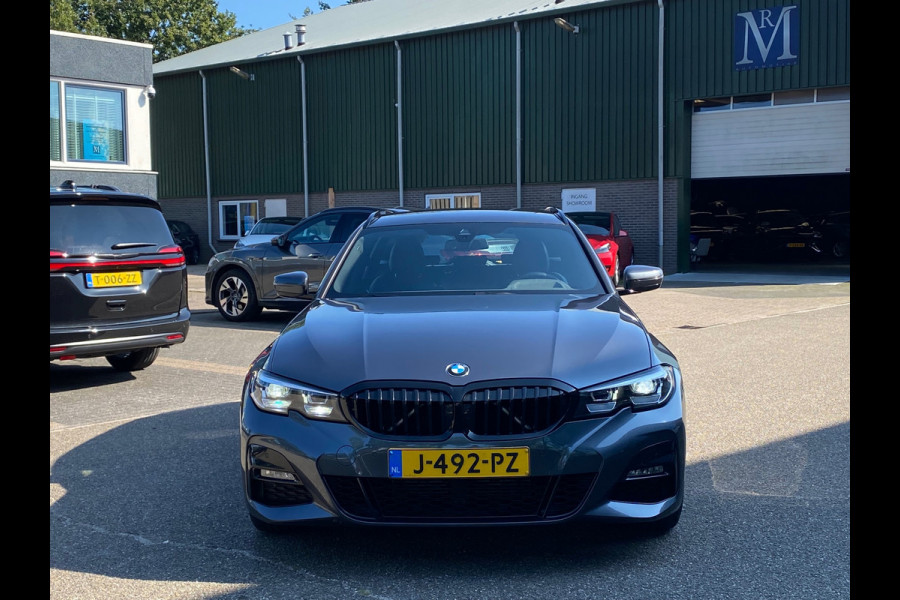 BMW 3 Serie Touring 318i M-Sport Edition| ELEK. ACHTERKLEP| | ORG. NL. NAP KM.| RIJKLAAPRIJS INCL. 12 MAANDEN BOVAG GARANTIE|