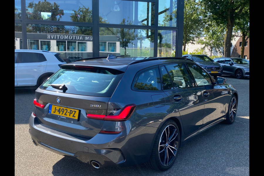 BMW 3 Serie Touring 318i M-Sport Edition| ELEK. ACHTERKLEP| | ORG. NL. NAP KM.| RIJKLAAPRIJS INCL. 12 MAANDEN BOVAG GARANTIE|