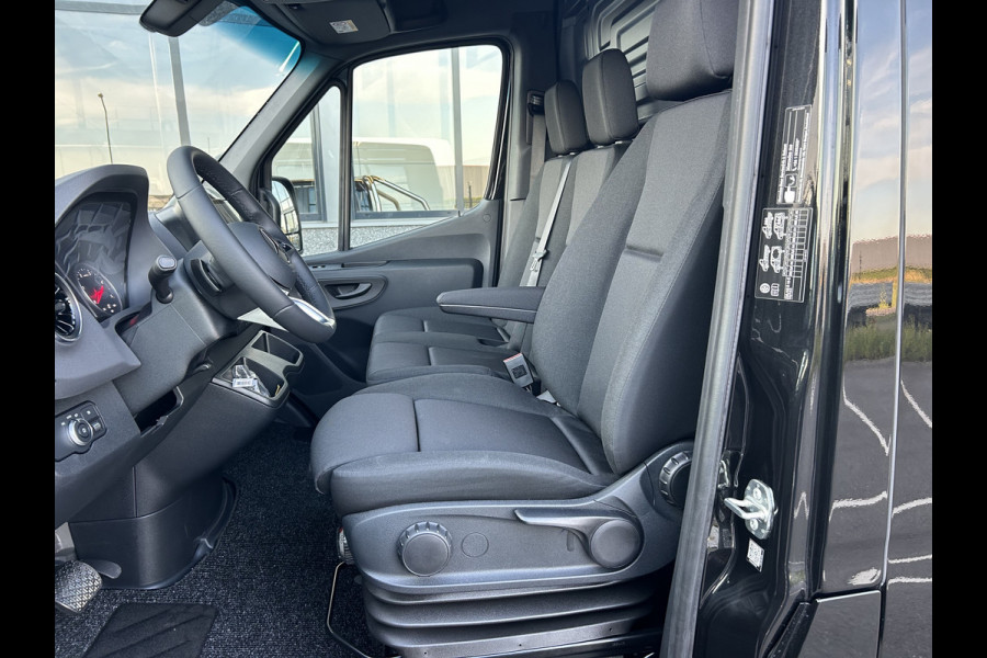 Mercedes-Benz Sprinter 317 CDI L2 H2 Pro 3500KG Trekhaak / LED / MBUX / Camera / Carplay navigatie / Cruise control / Airco