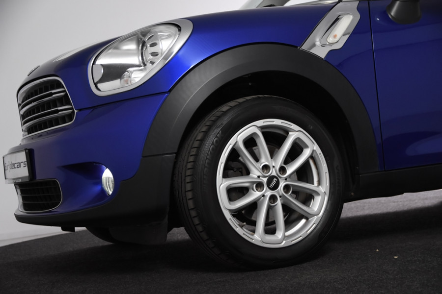 MINI Countryman 1.6 Cooper Automaat *Harman/Kardon*Bi-Xenon*Navi*Stoelverwarming*